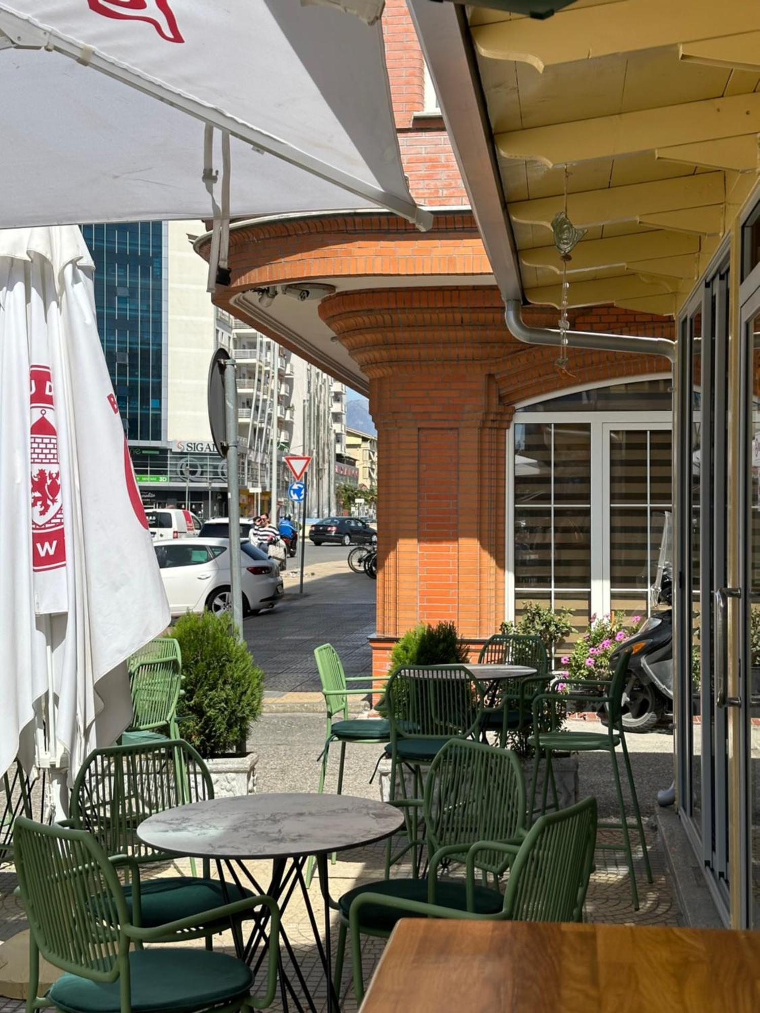Canarin Hostel Shkodra Kültér fotó